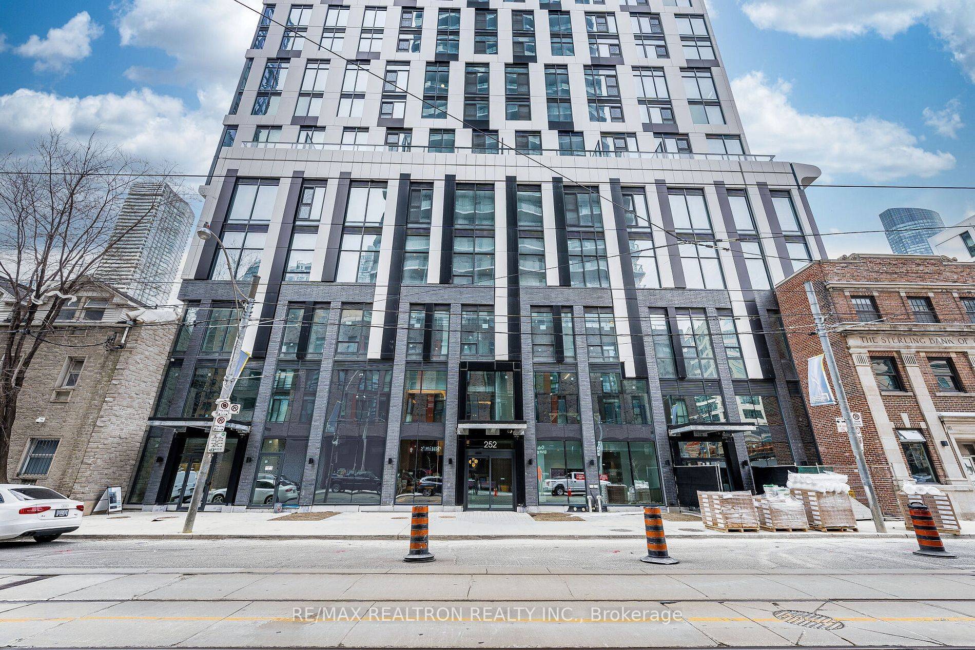 Toronto C08, ON M5B 0E6,252 Church ST #2603