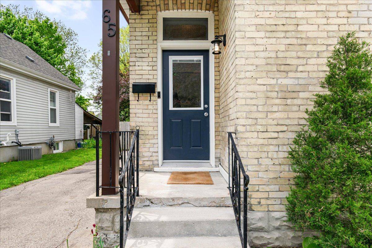 London South, ON N5Z 3P1,65 JOSEPHINE ST