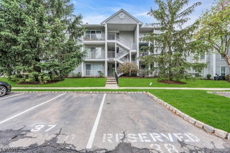 Franklin Twp., NJ 08823,69 Rachel Ct