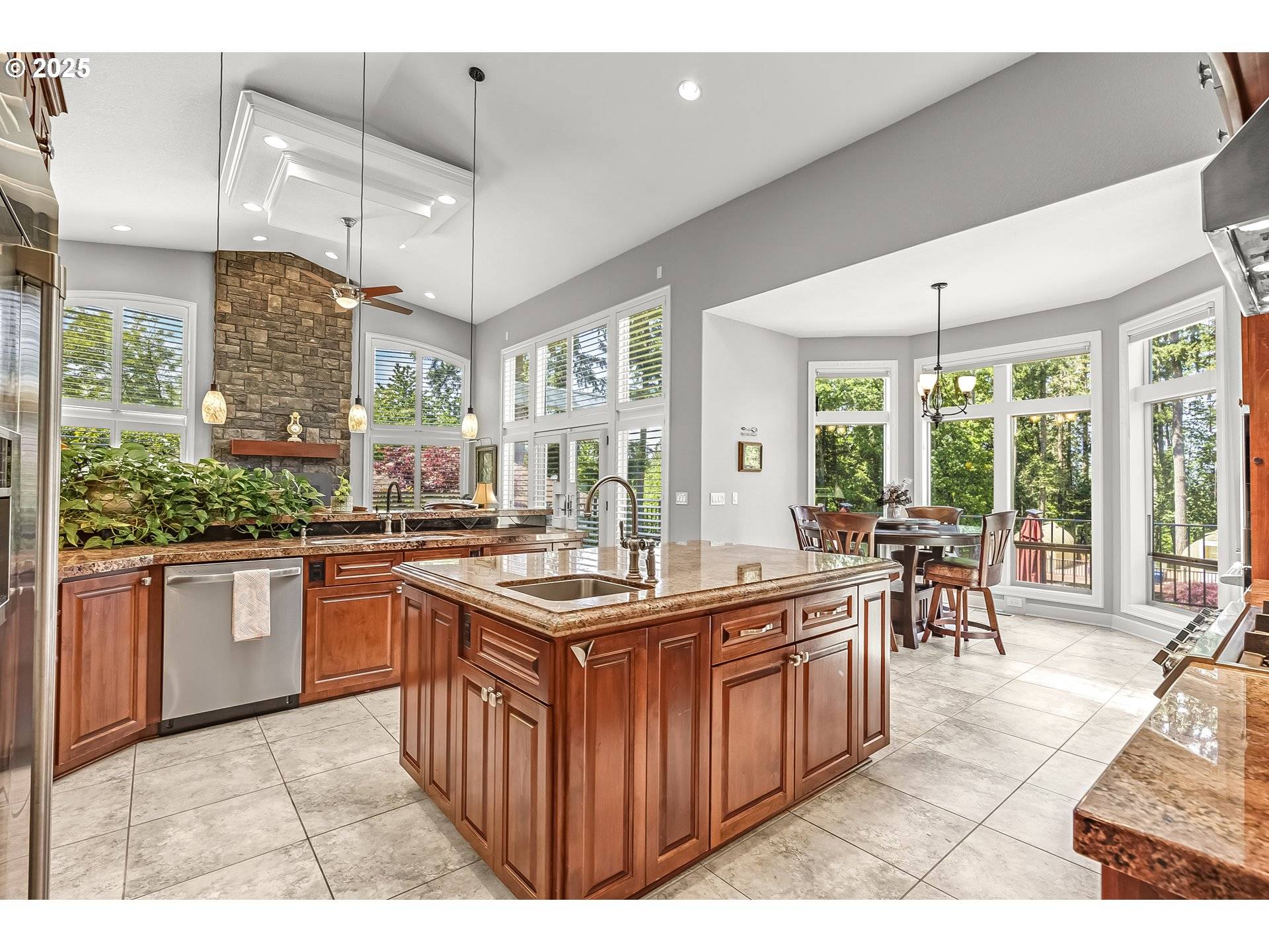 Salem, OR 97317,8623 BLACKHAWK CT SE