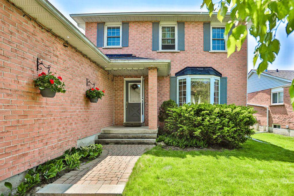 East Gwillimbury, ON L9N 1C6,26 Colony Trail BLVD