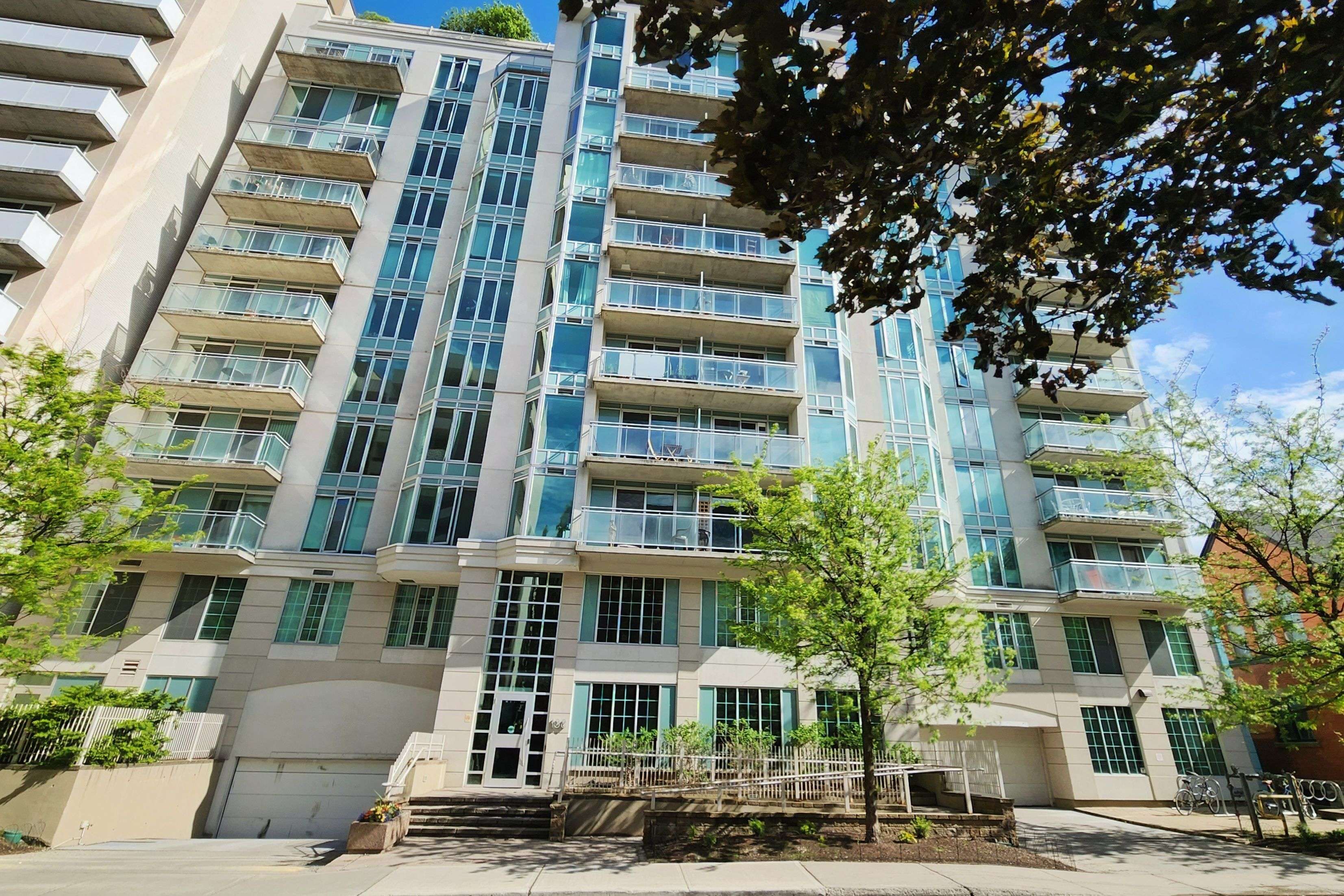 Ottawa Centre, ON K2P 0A3,138 Somerset ST W #209