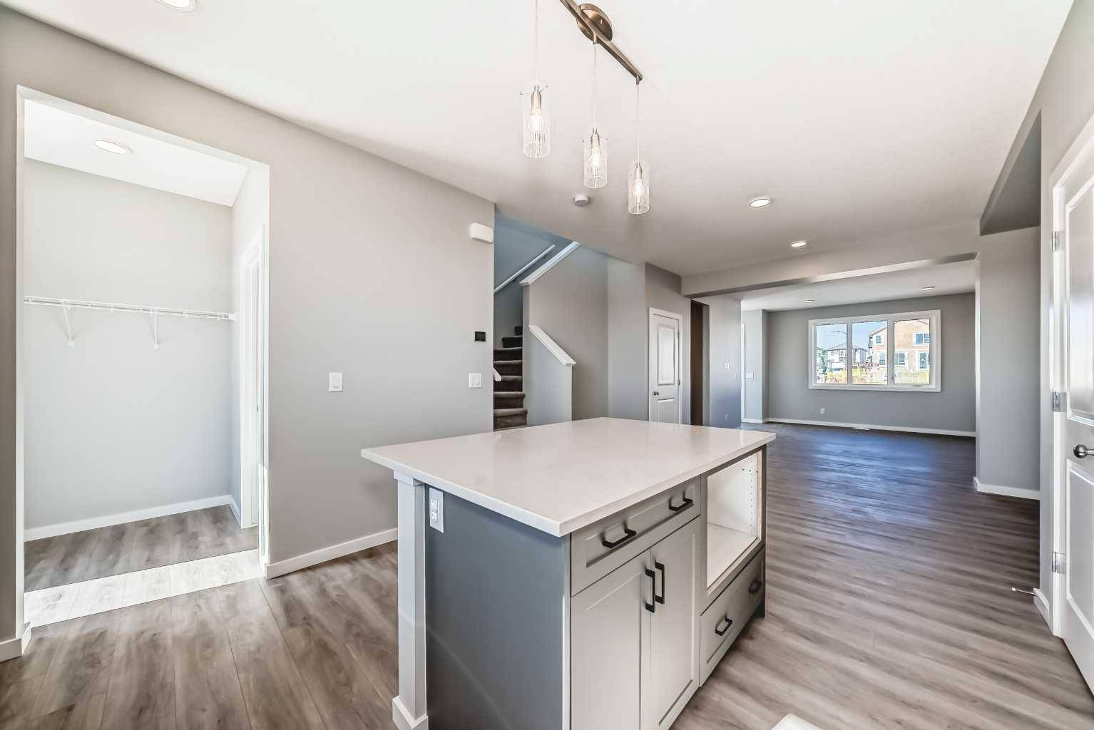 Calgary, AB T3S 0P2,64 Bartlett WAY SE