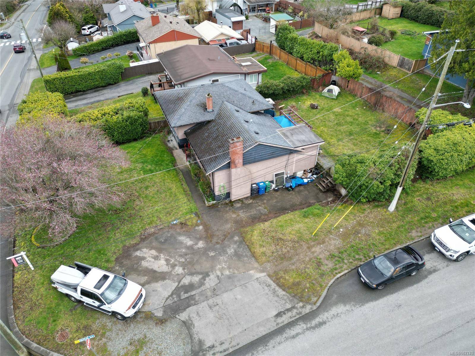 Nanaimo, BC V9R 1W7,509 Third St