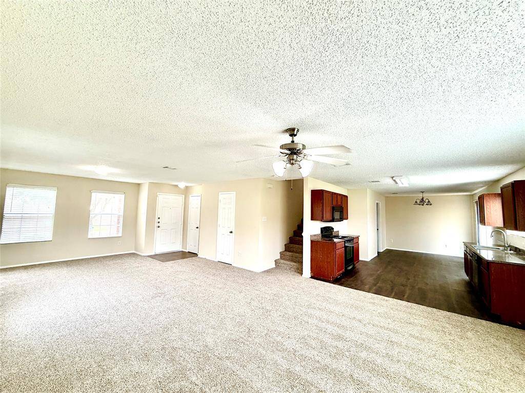 Heartland, TX 75126,2024 Kings Forest Drive
