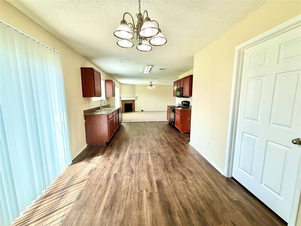 Heartland, TX 75126,2024 Kings Forest Drive