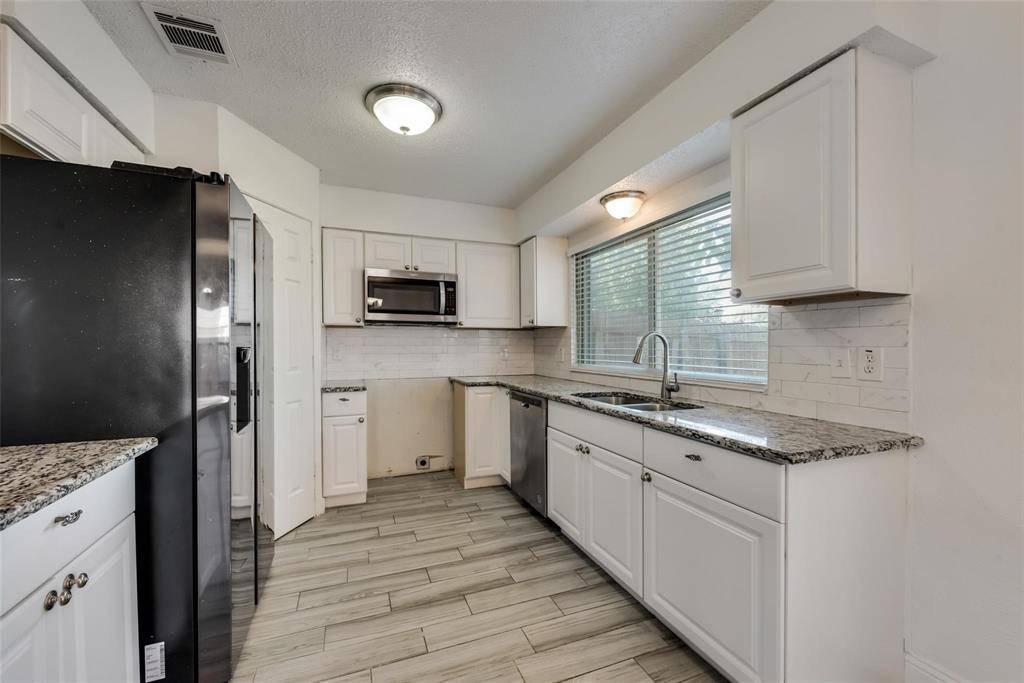 Mesquite, TX 75150,319 Southerland Avenue