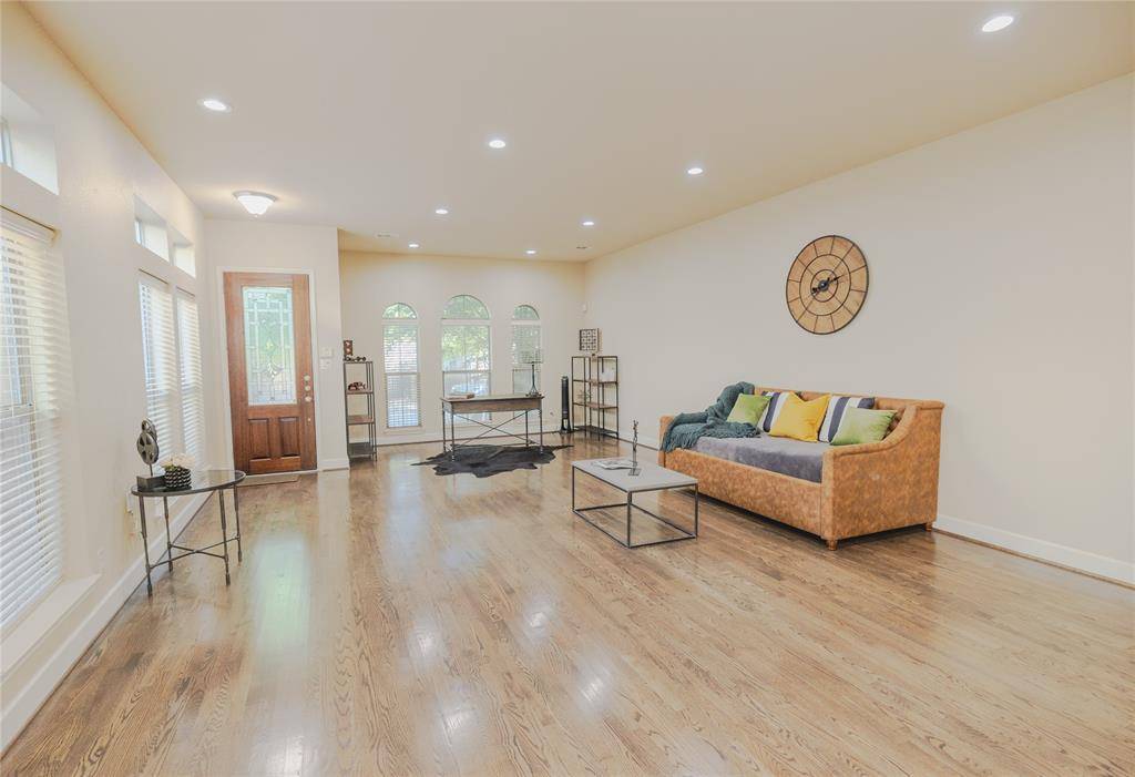 Dallas, TX 75219,2407 Knight Street