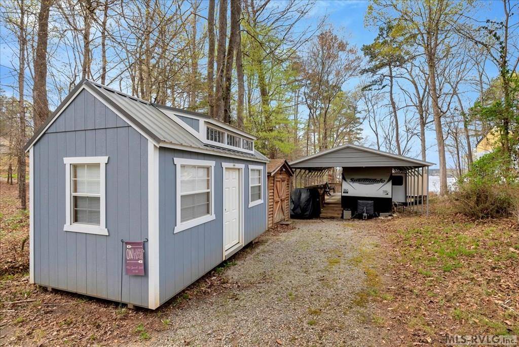 Bracey, VA 23919,251 Gunpowder Trail