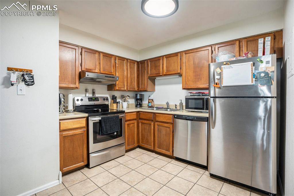 Colorado Springs, CO 80916,1228 Firefly CIR