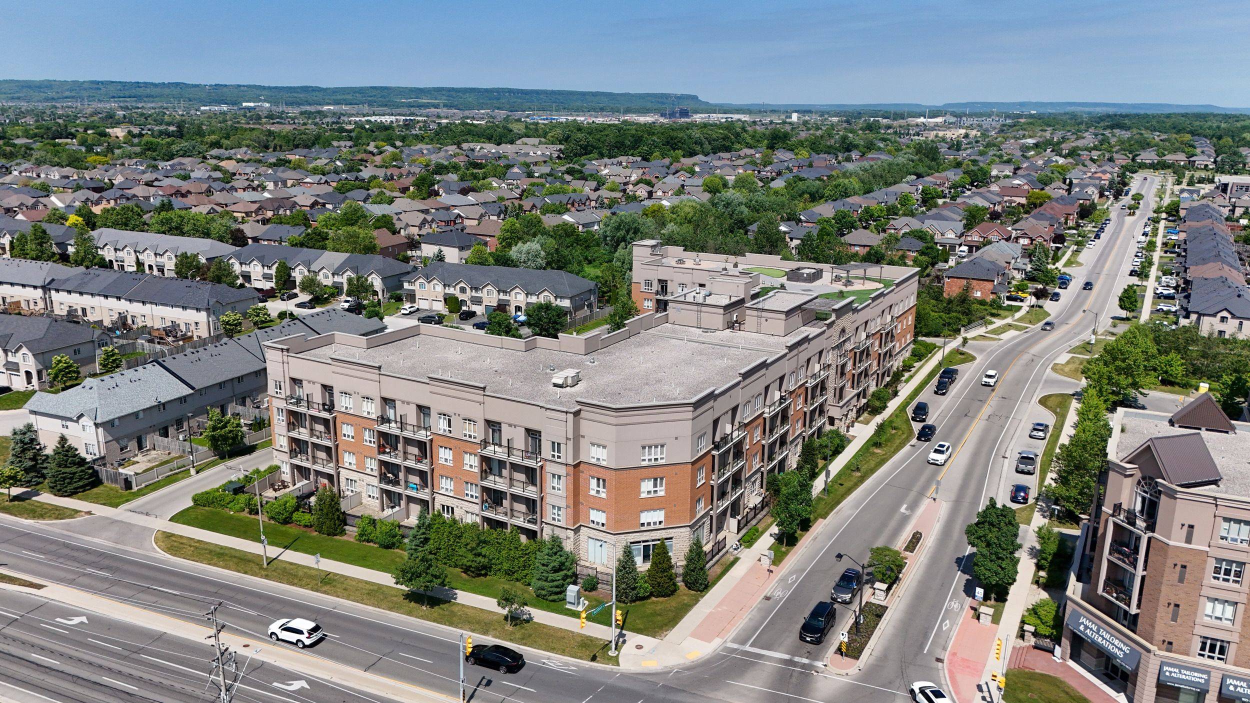 Burlington, ON L7L 0G8,5317 Upper Middle RD #430