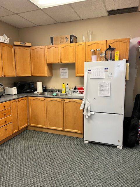Orillia, ON L3V 1T4,17 Colborne ST E #102