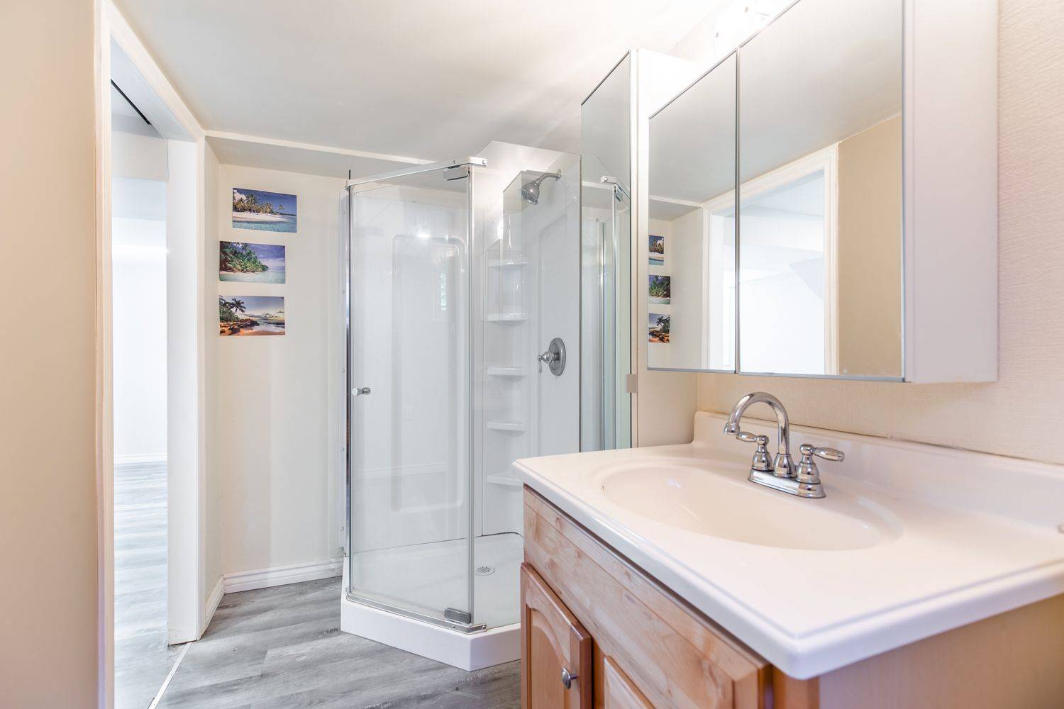Burlington, ON L7T 2Y9,927 Teal DR #2
