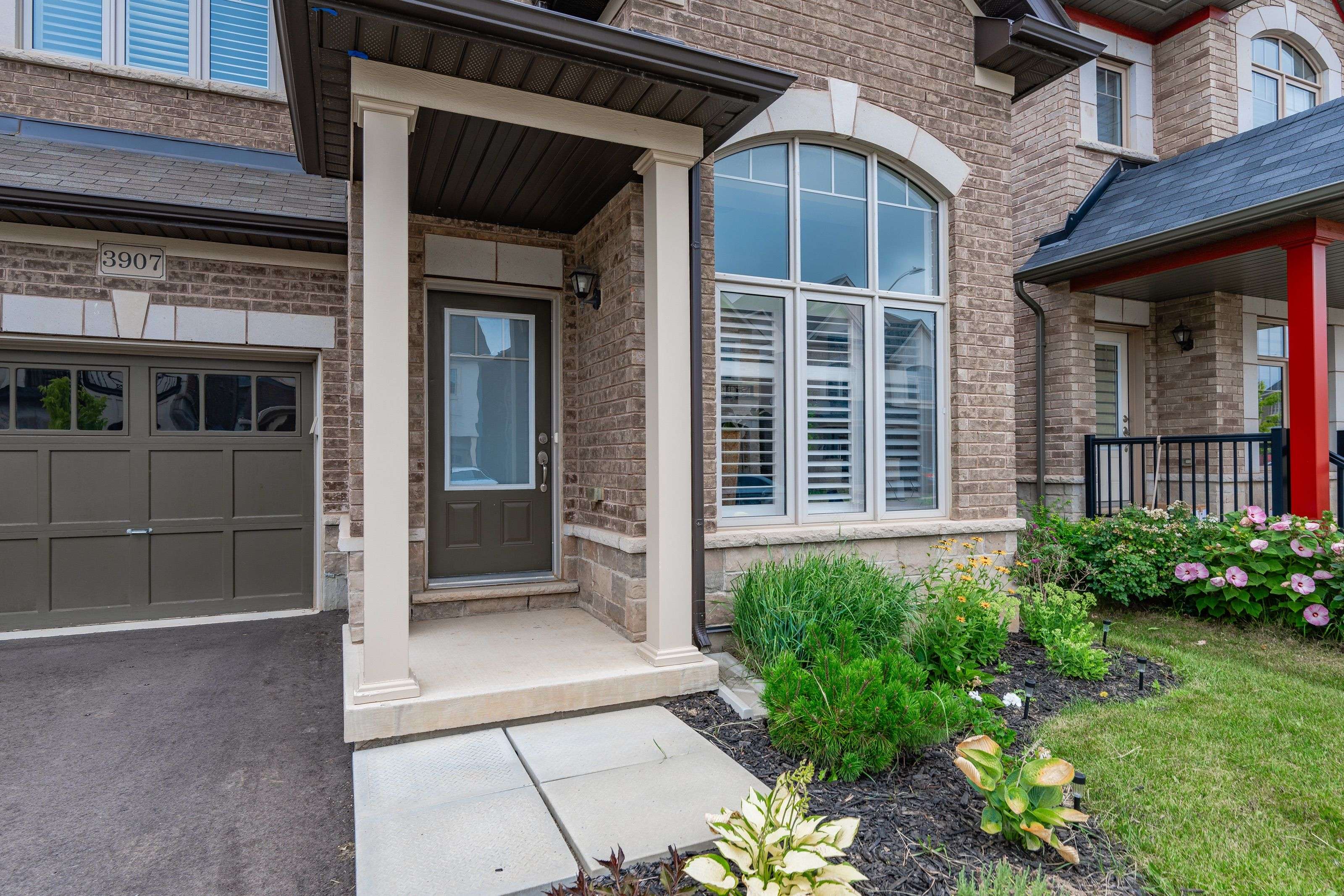 Burlington, ON L7M 1N7,3907 Tufgar CRES