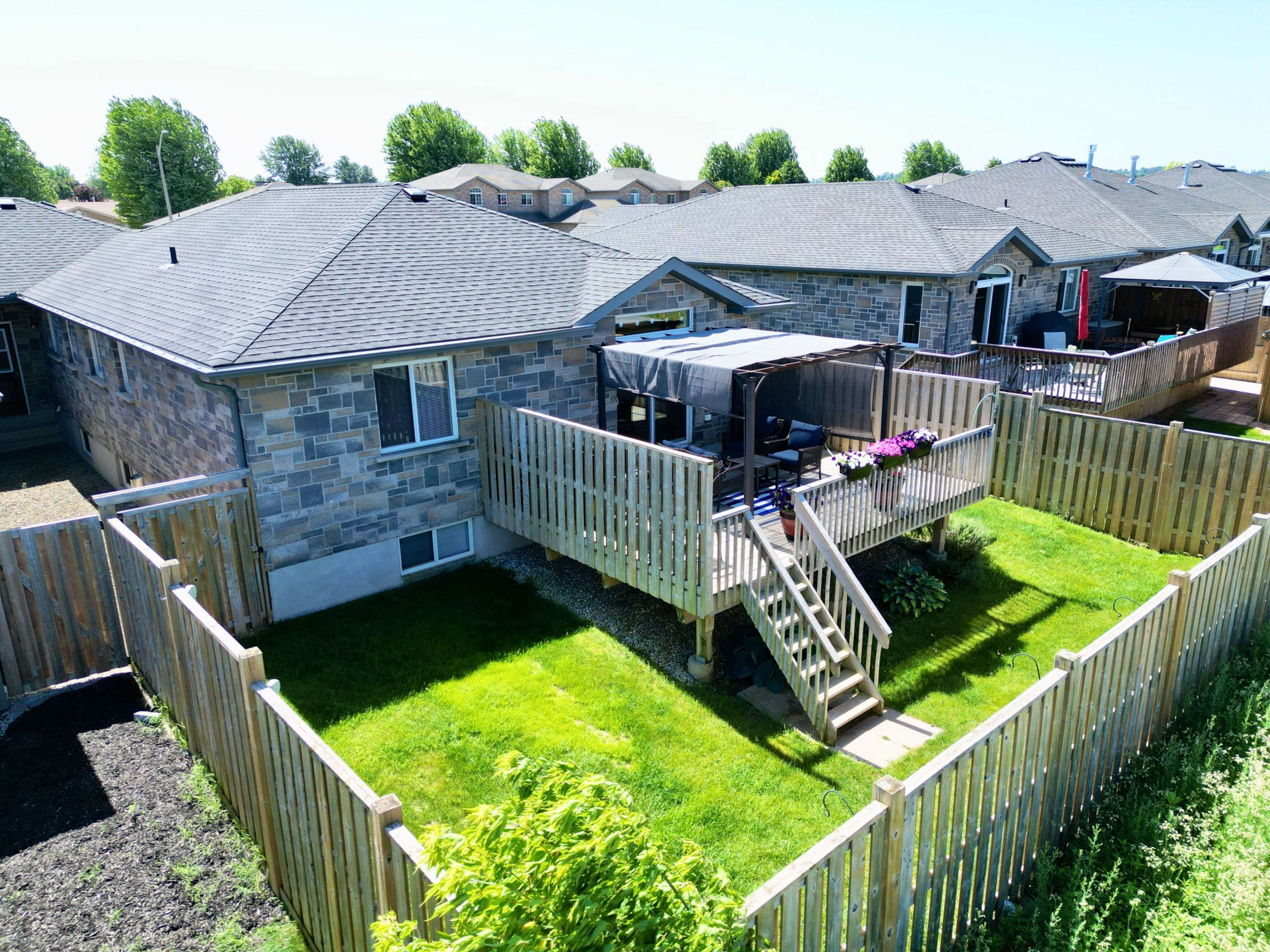 Saugeen Shores, ON N0H 2C1,246 Stickel ST