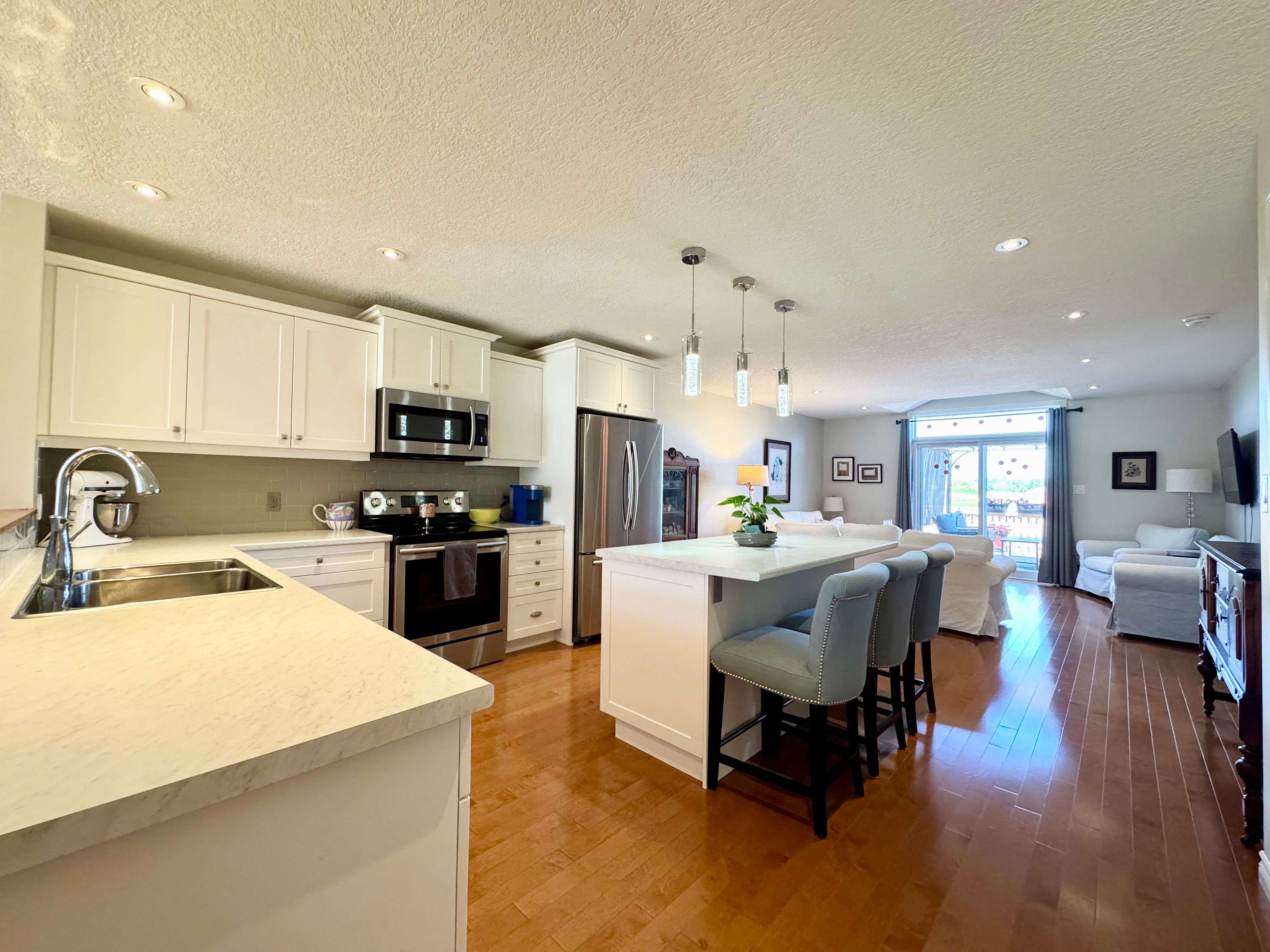 Saugeen Shores, ON N0H 2C1,246 Stickel ST