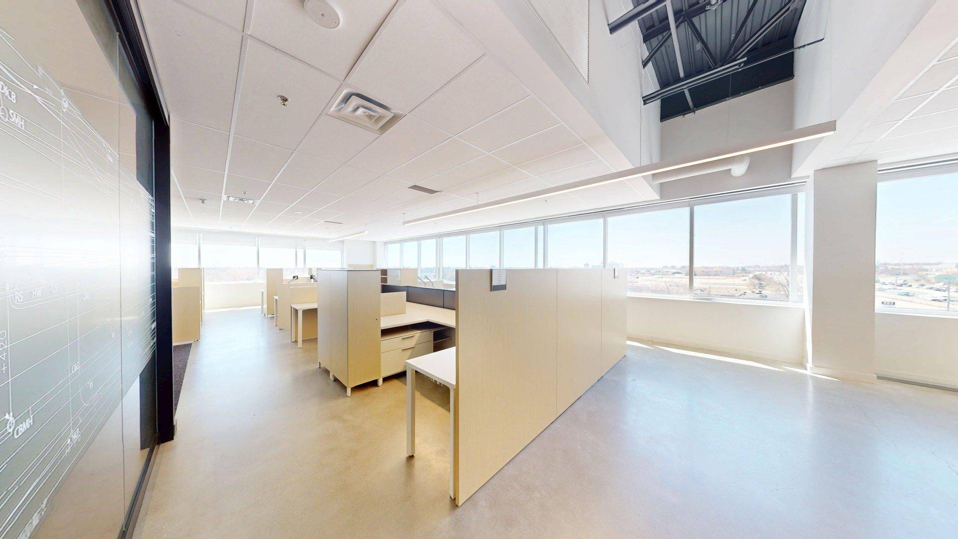 Oakville, ON L6J 4A5,610 Chartwell RD #400