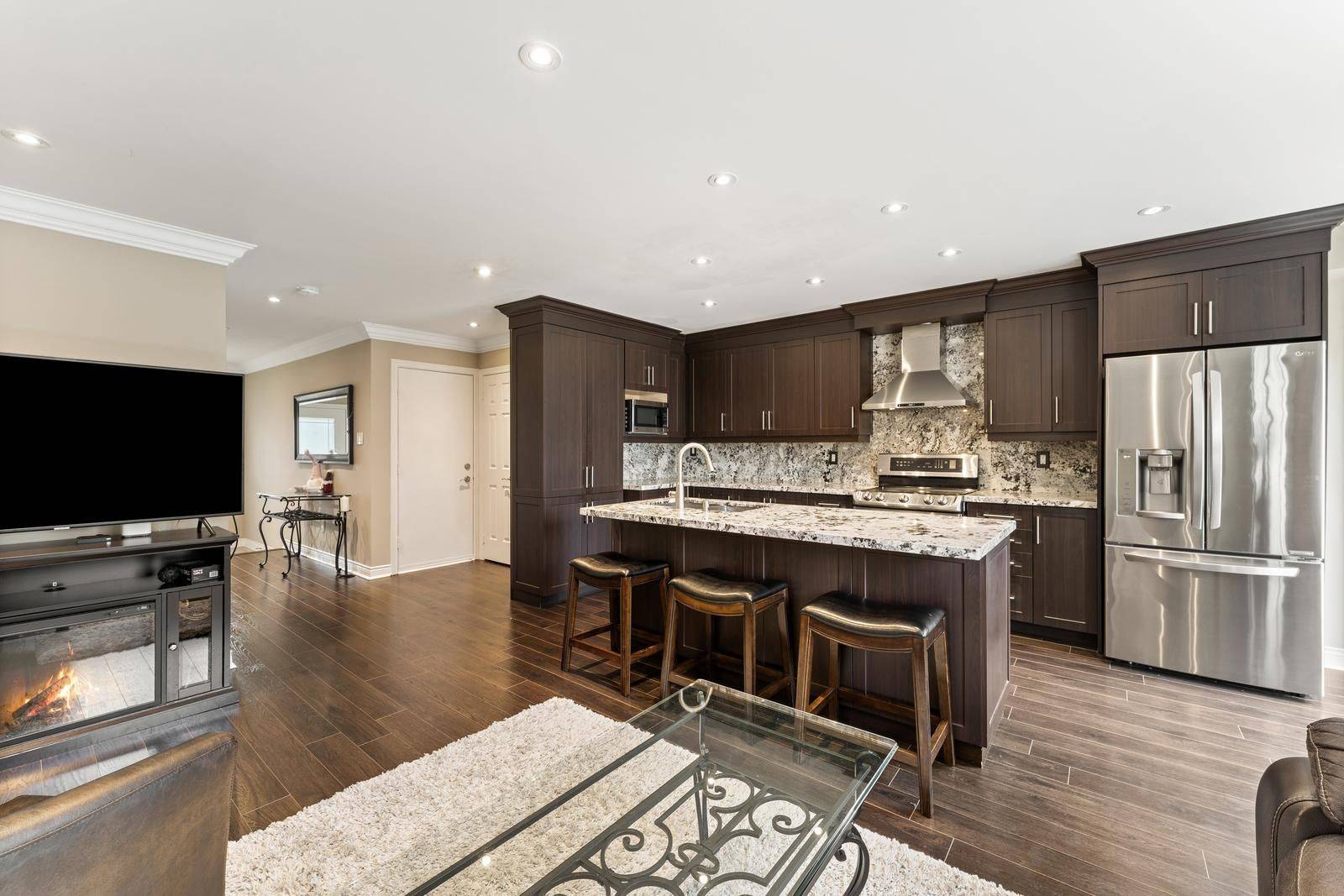 Caledon, ON L7E 1X4,46 Waterbury ST