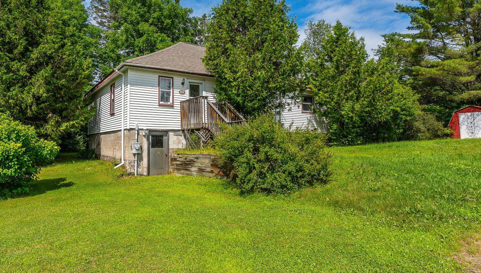 Highlands East, ON K0L 3C0,2319 Loop RD