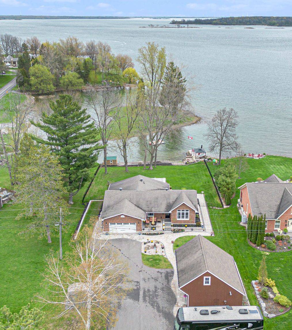 South Stormont, ON K0C 1P0,16084 Lakeside DR