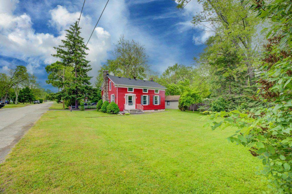 Fort Erie, ON L2A 4L7,302 Beachview AVE