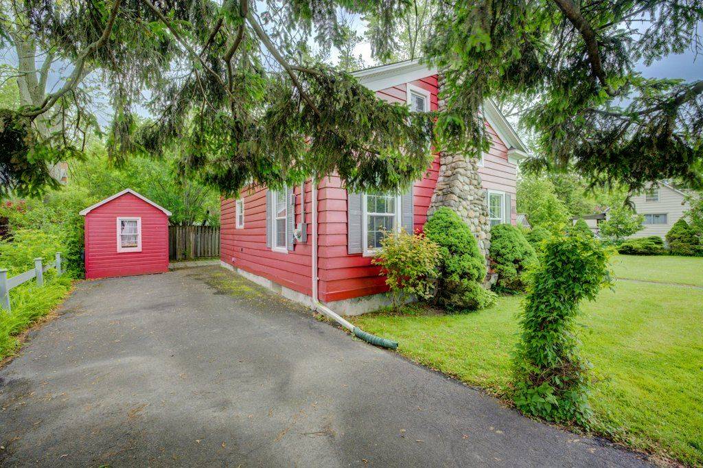 Fort Erie, ON L2A 4L7,302 Beachview AVE