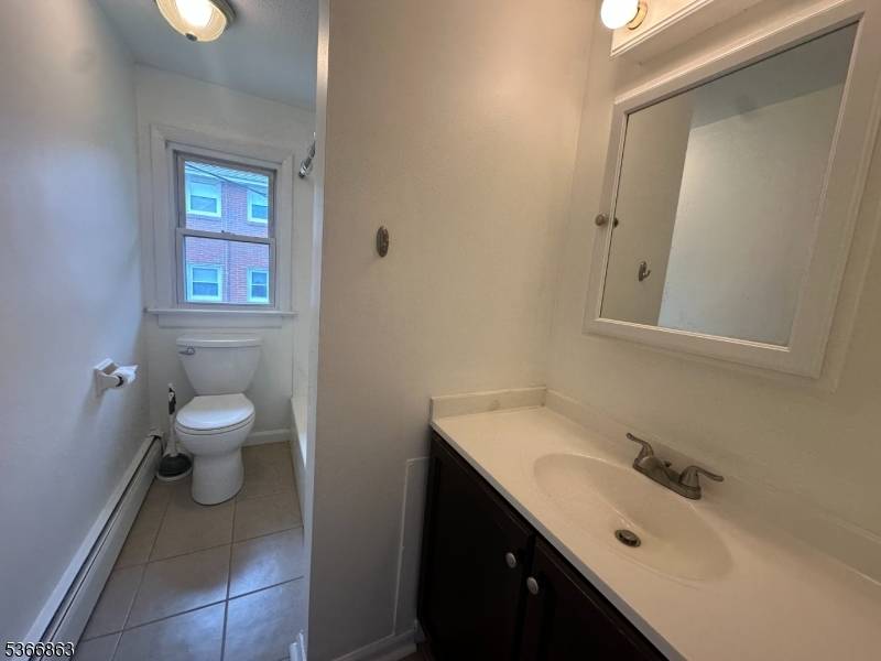 Hampton Boro, NJ 08827,61 Foss Ave #E