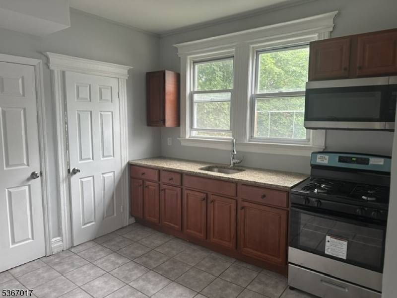 East Orange City, NJ 07018,314 Amherst St