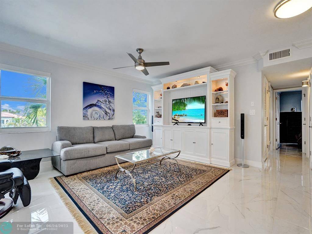 Lauderdale By The Sea, FL 33062,1439 S Ocean Blvd #304