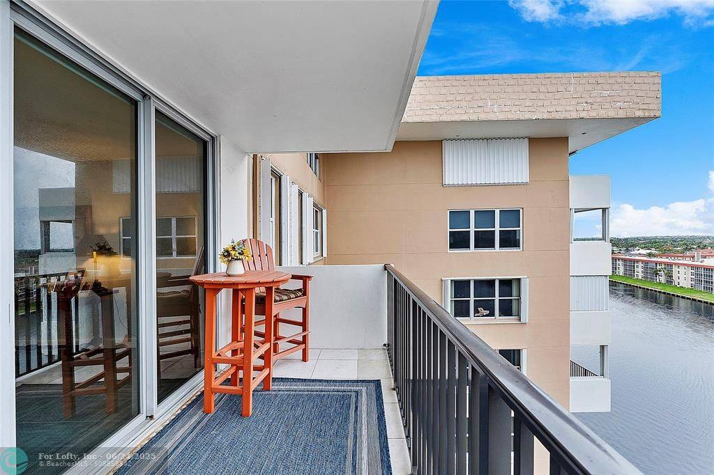 Hillsboro Beach, FL 33062,1150 Hillsboro Mile #905
