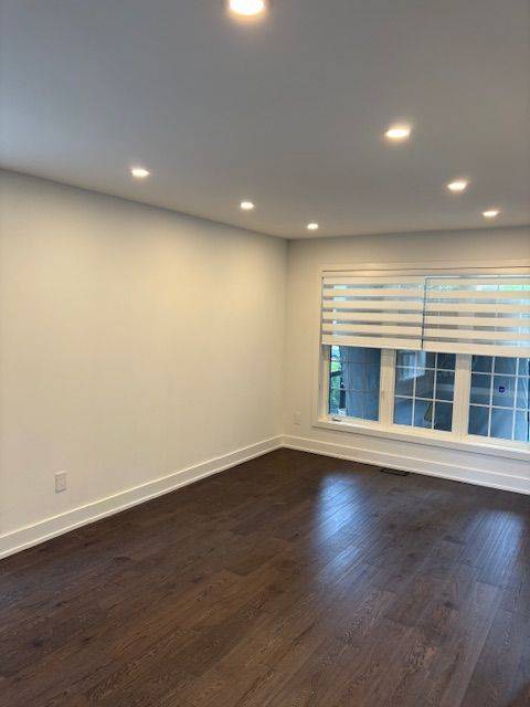 Milton, ON L9T 5W7,1007 Cooper AVE