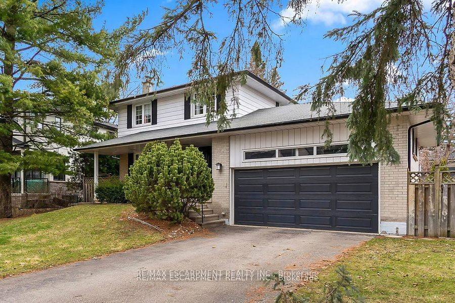 Oakville, ON L6L 4R7,561 Wingrove CRES