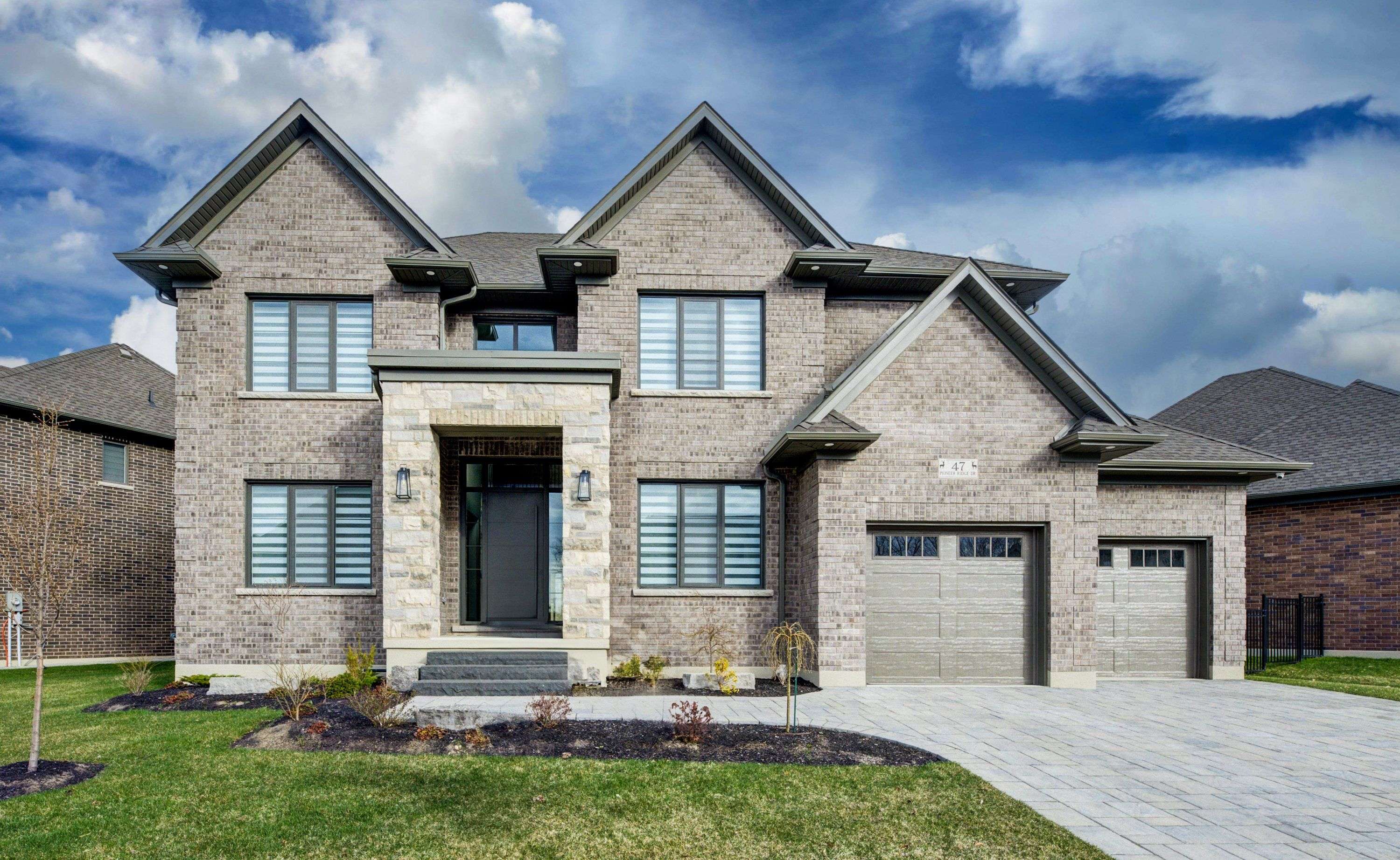 Kitchener, ON N2P 0G6,47 Pioneer Ridge DR