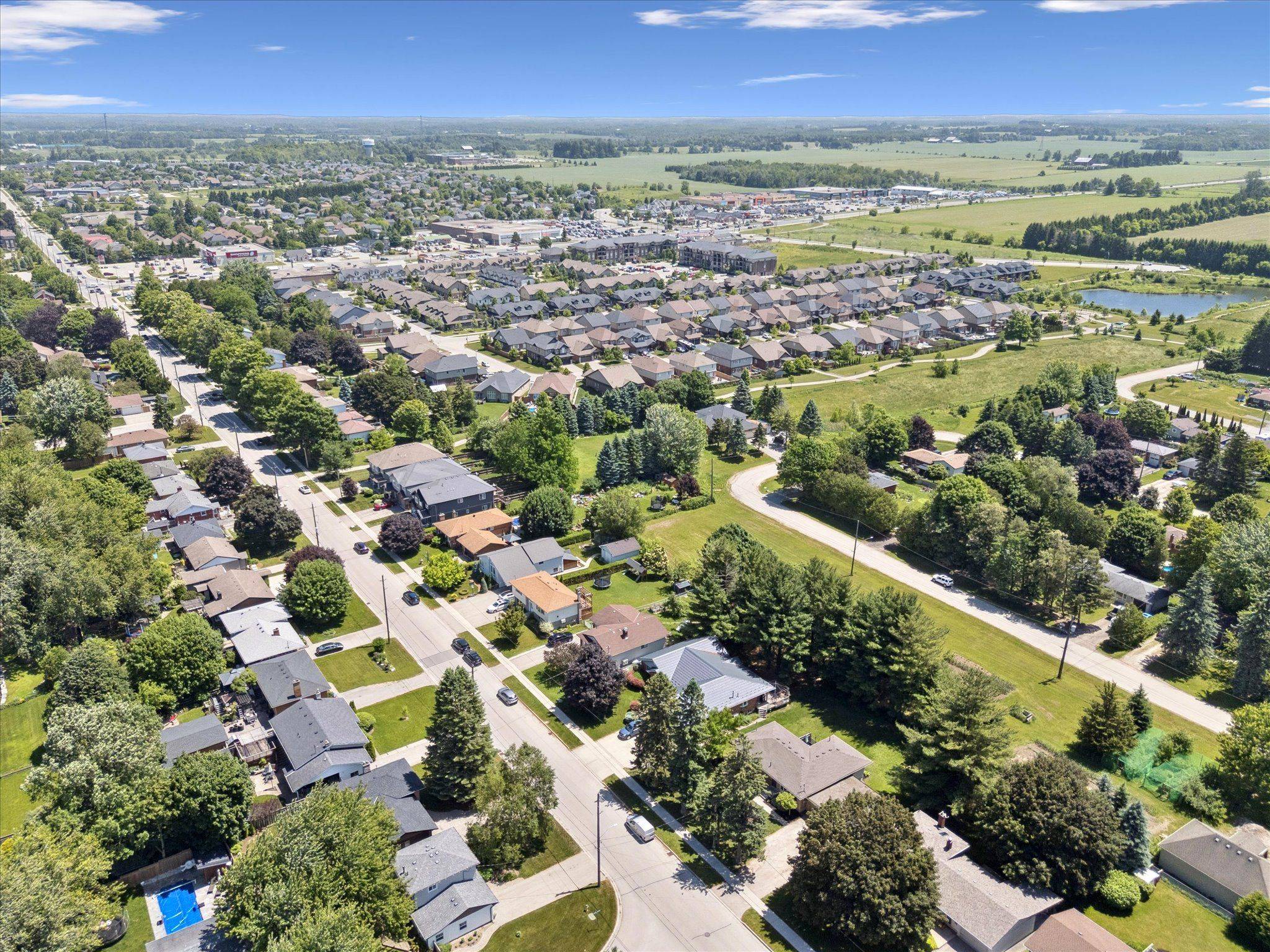 Centre Wellington, ON N1M 1Y8,550 Elora ST
