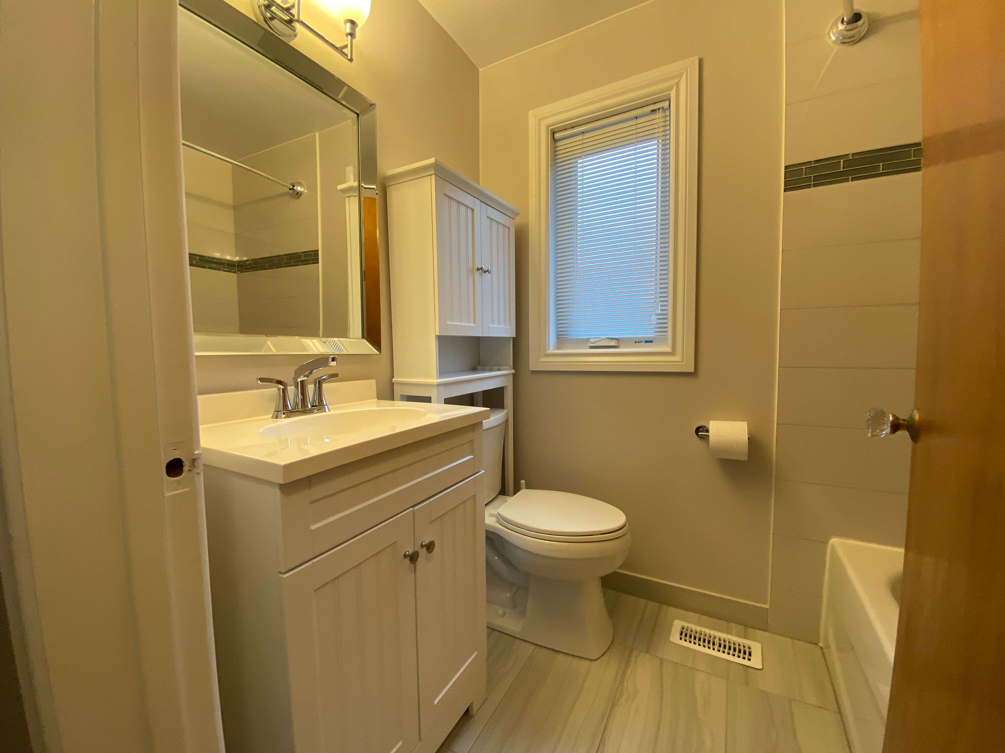 Toronto W03, ON M6N 2E8,132 Edinborough CT #2nd Floor