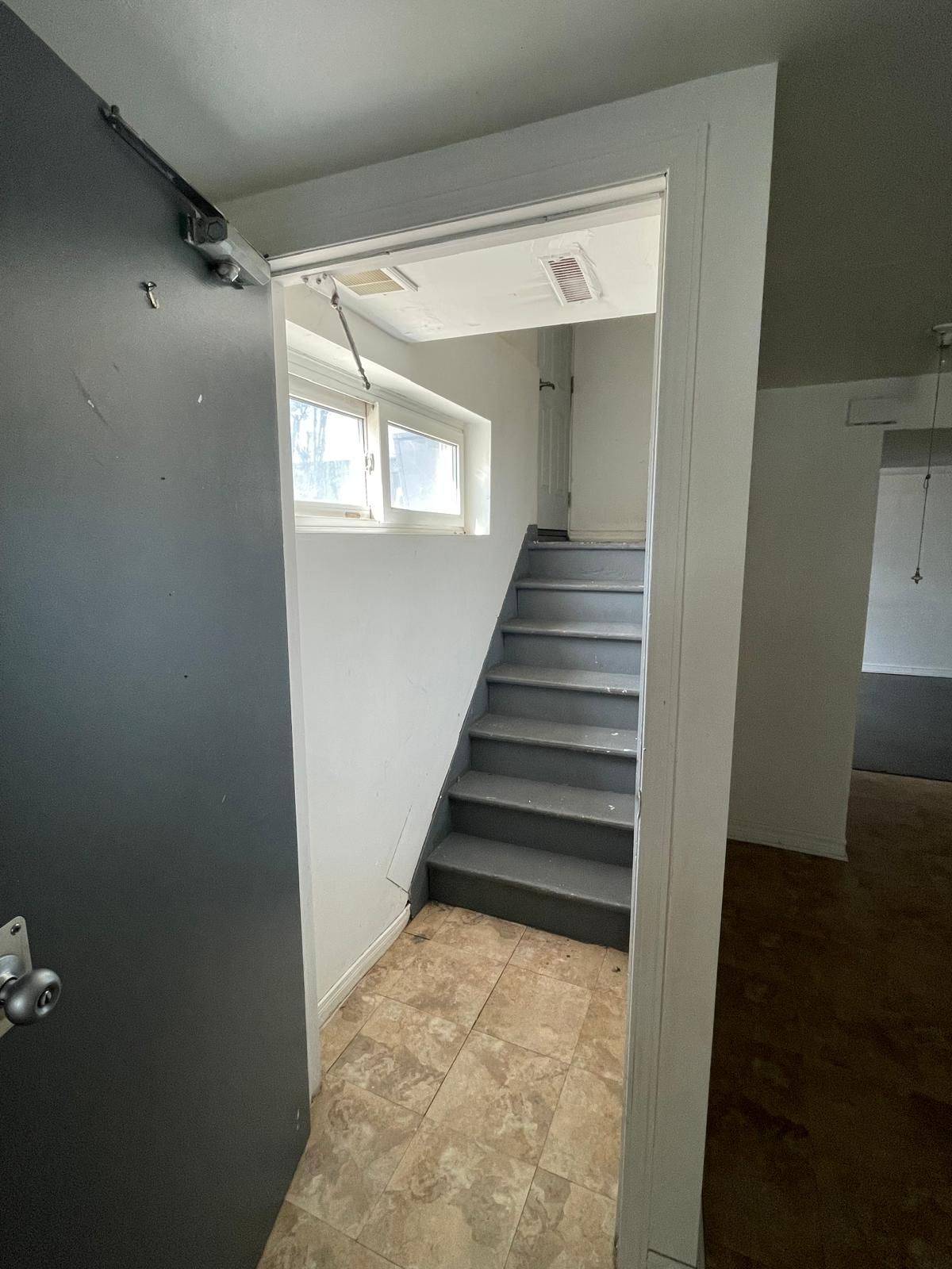 Oakville, ON L6L 4G7,522 Weynway CT