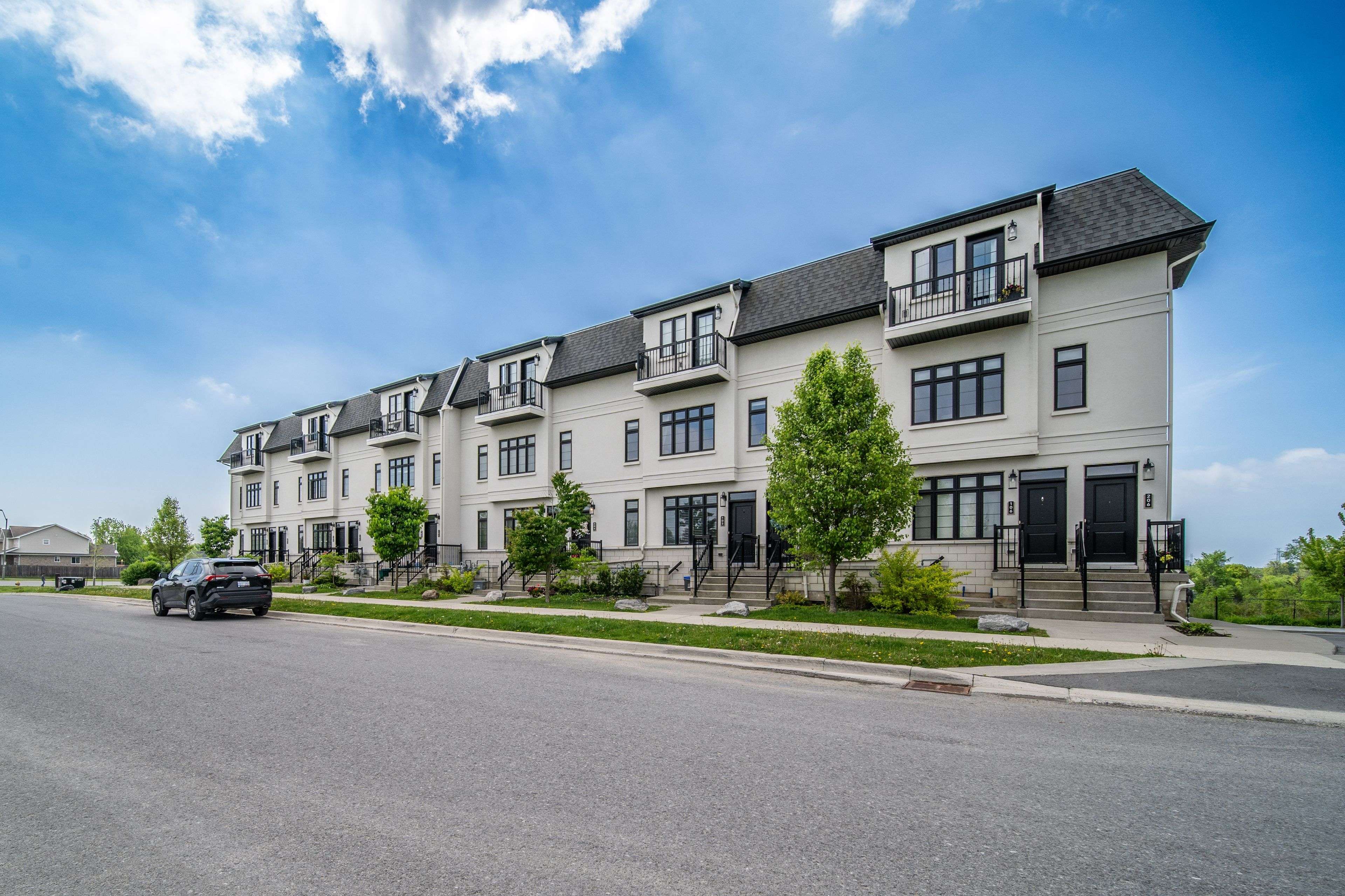 Kingston, ON K7P 0T8,1005 Terra Verde WAY #102