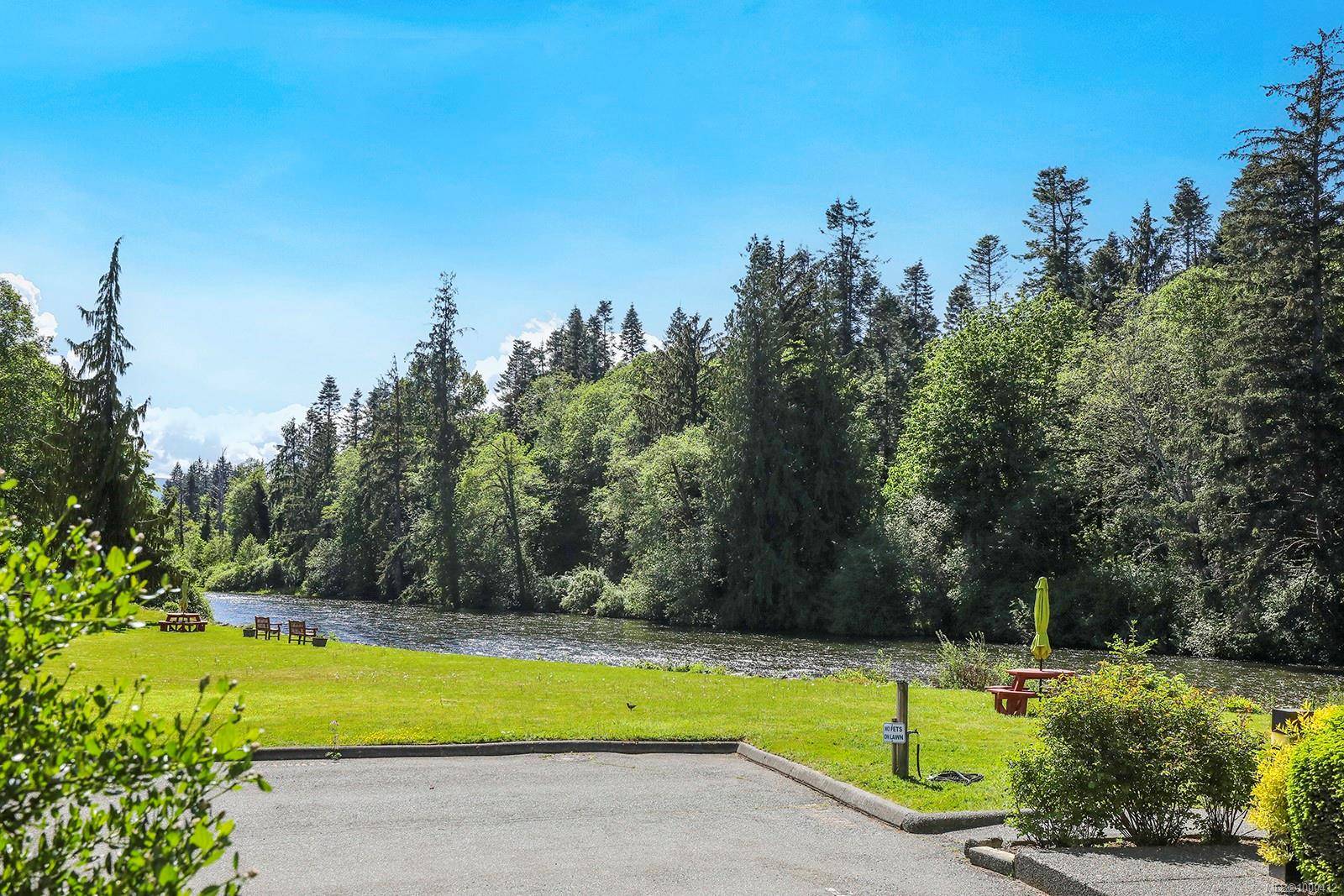 Courtenay, BC V9N 1A5,205 1st St #116