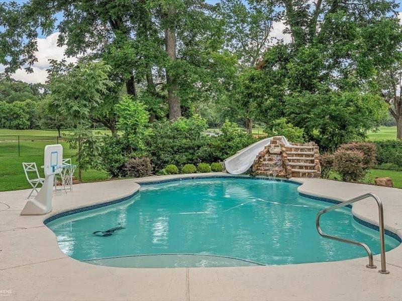 Shreveport, LA 71115,9434 Stonebriar Circle