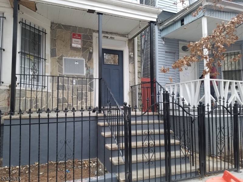 Newark City, NJ 07107,69-71 N 13Th St