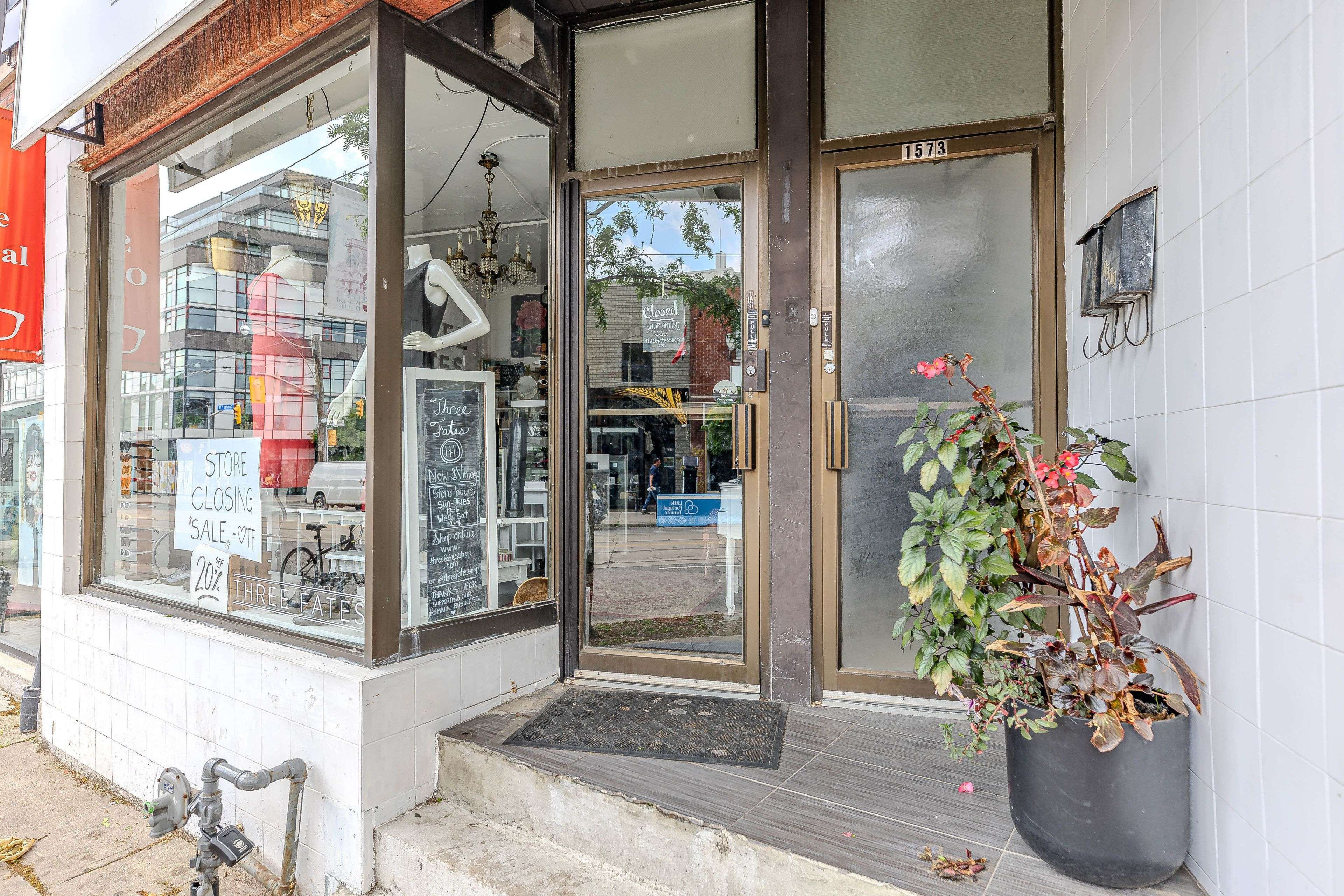 Toronto C01, ON M6K 1T9,1573 Dundas ST W #2nd floor