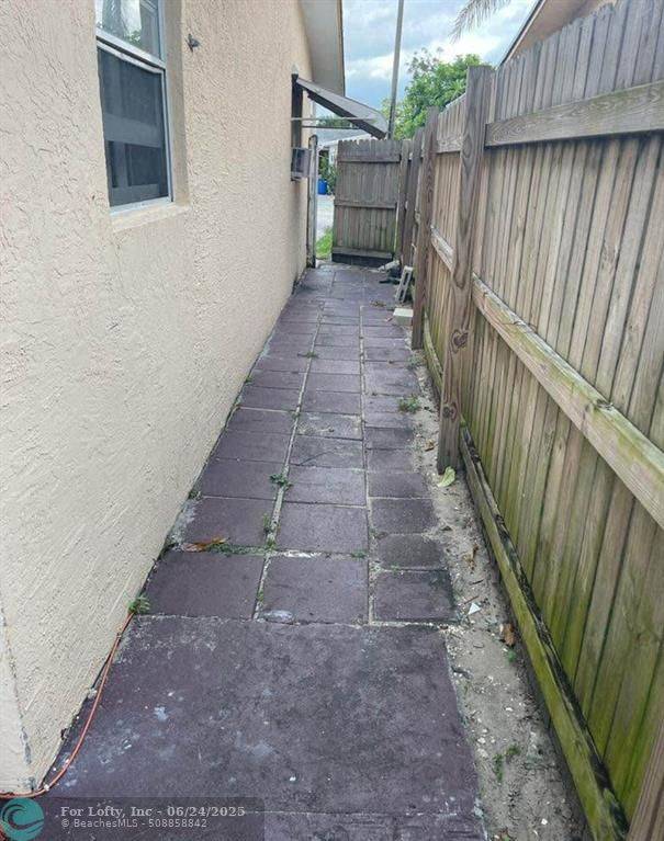 North Lauderdale, FL 33068,[StreetName,UnitNumber,StreetNumber,StreetDirPrefix]