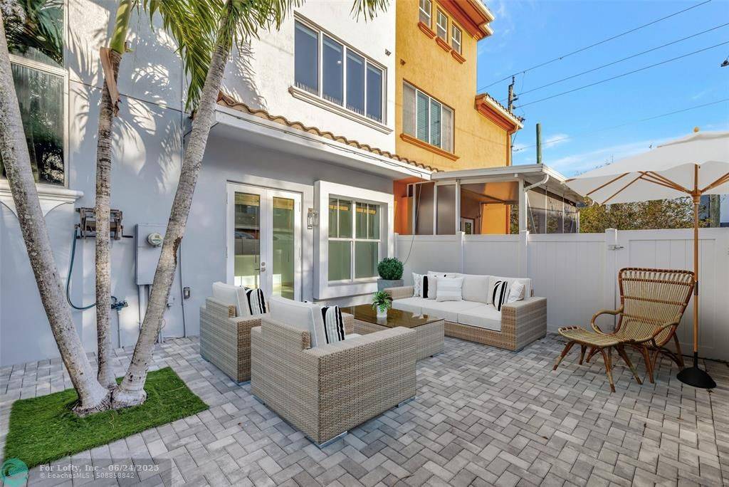 Fort Lauderdale, FL 33304,605 NE 11th Ave