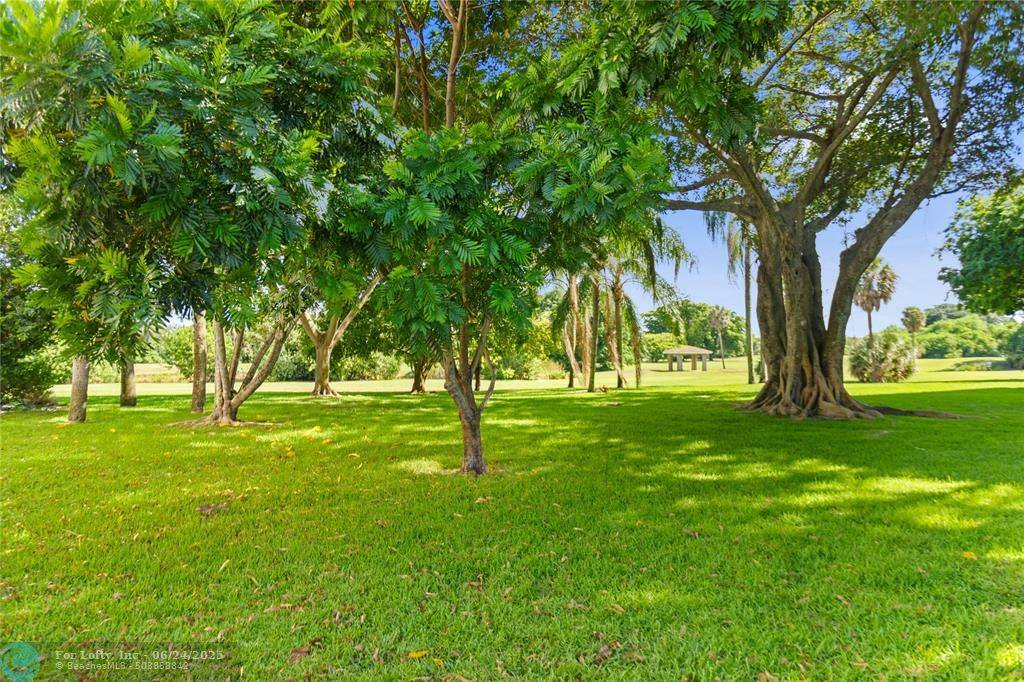 Pompano Beach, FL 33069,3000 N Palm Aire Dr  #403