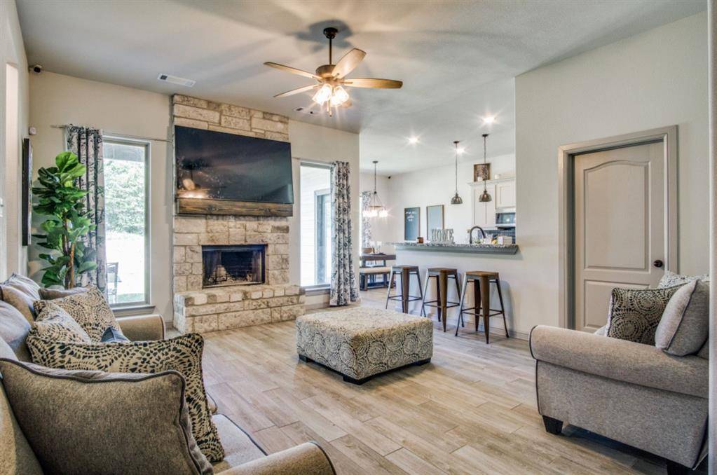 Poolville, TX 76487,116 Grey Hound Lane