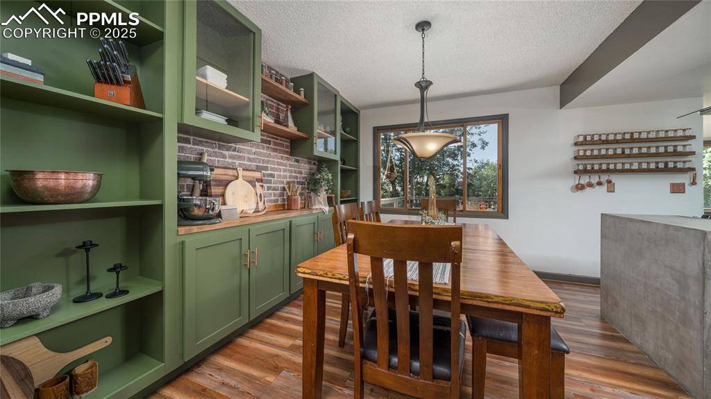Colorado Springs, CO 80918,3845 Saddle Rock RD