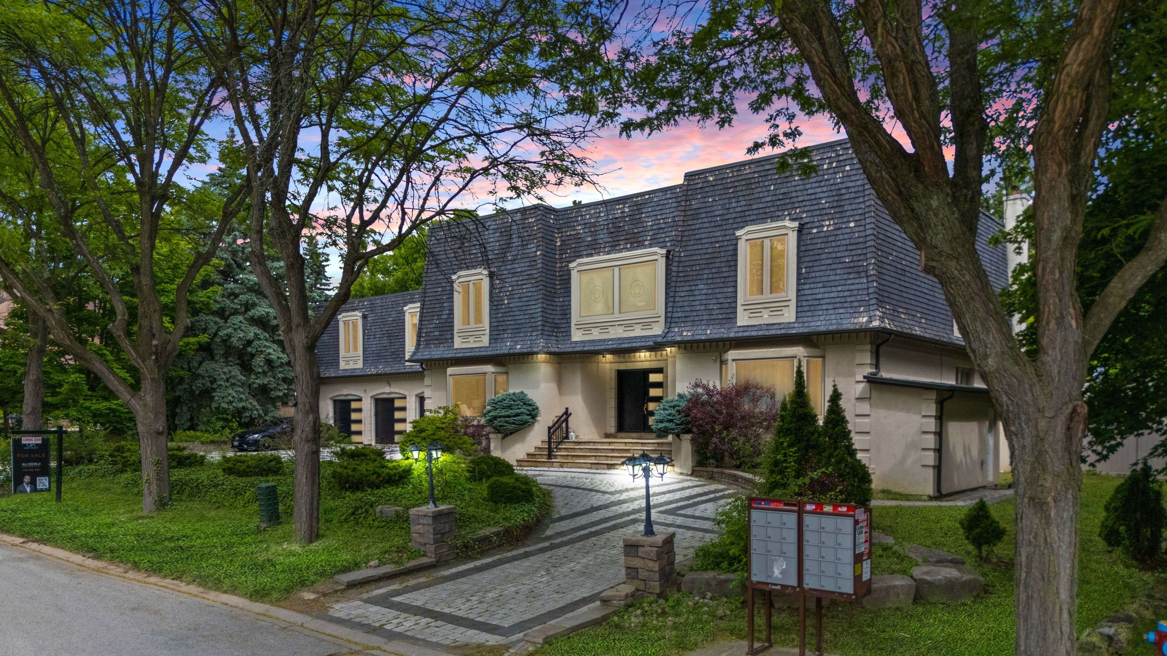 Richmond Hill, ON L4C 8C6,106 Teefy AVE