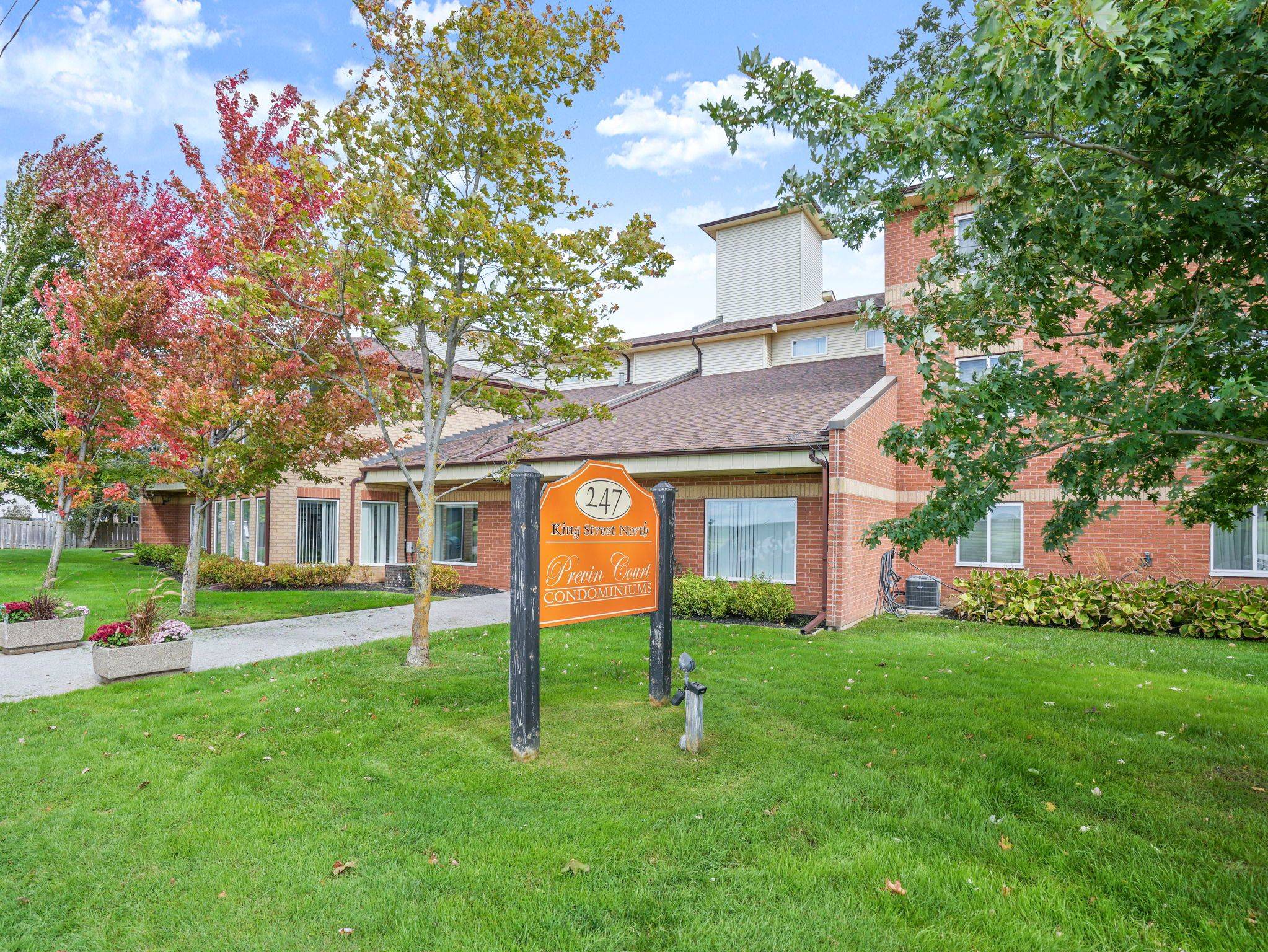 New Tecumseth, ON L9R 1N4,247 King ST N #202