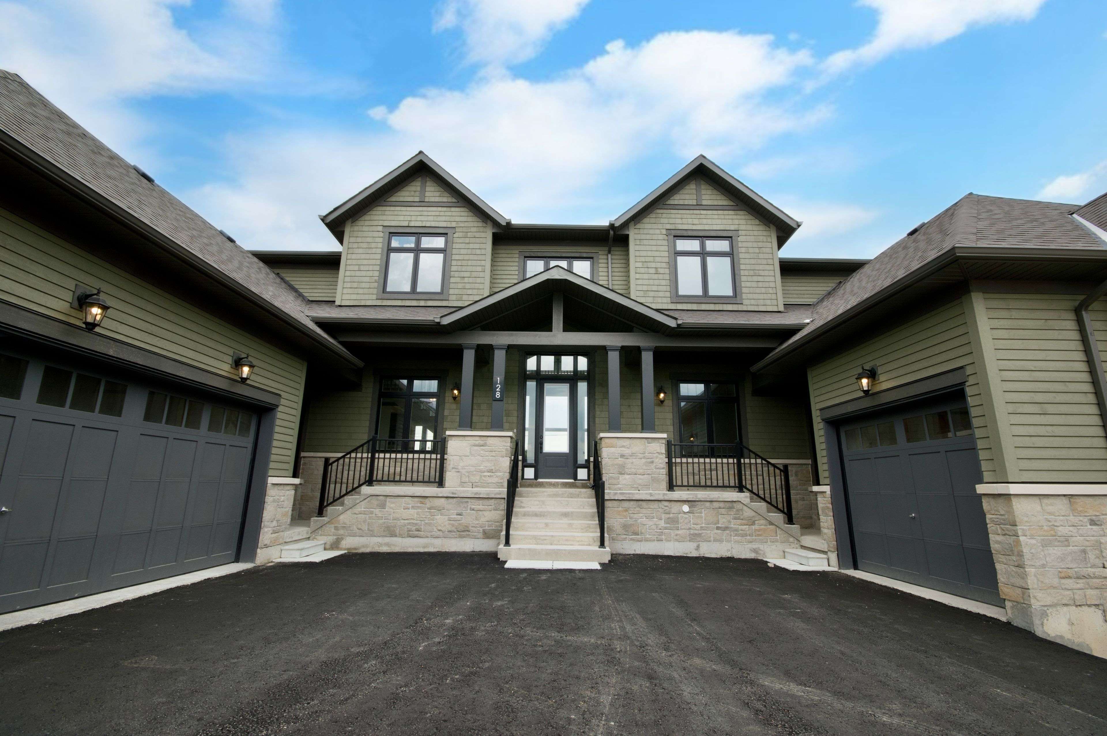 Caledon, ON L7K 1N3,128 William Crisp DR