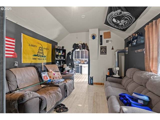 Milton Freewater, OR 97862,207 DEPOT ST